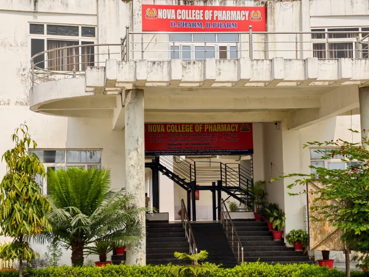 College Banner
